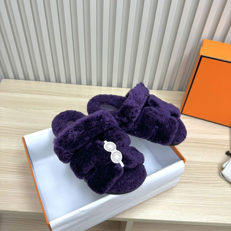 H**mes slippers